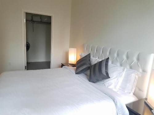 Cityscape Luxury Tower One Bedroom - image 21