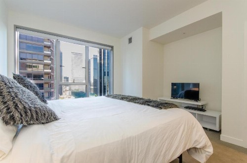Cityscape Luxury Tower One Bedroom - image 28
