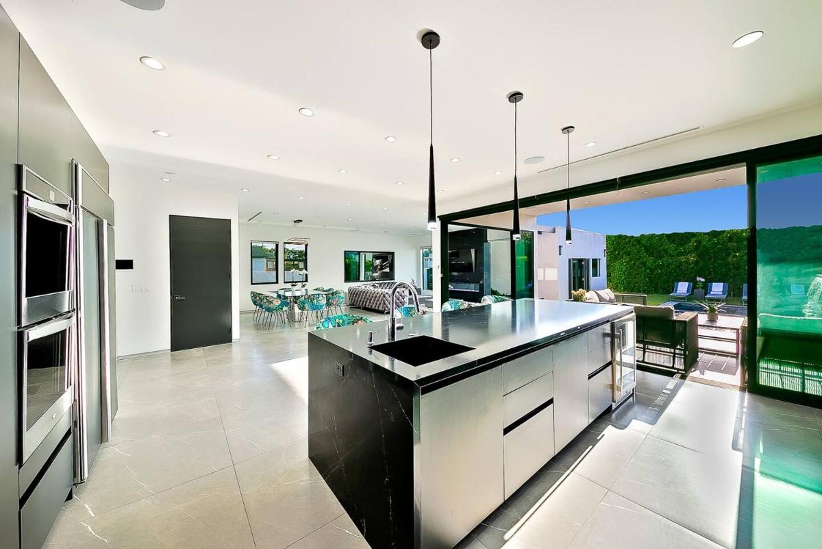 The Four Seasons Villa - image 6