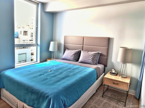 GORGEOUS Hollywood living - image 33