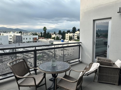 Hollywood Cosmopolitan Apartments - image 14