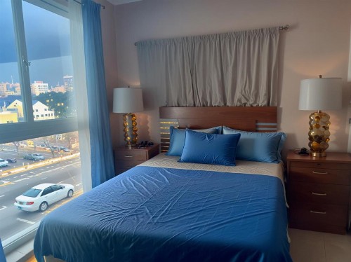 Hollywood Cosmopolitan Apartments - image 33