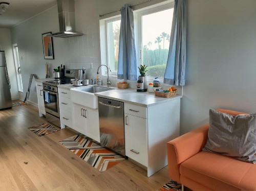 Hollywood Cosmopolitan Apartments - image 34