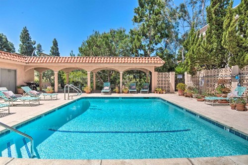 Chic Culver City Condo about 6 Miles to Venice Beach! - image 2