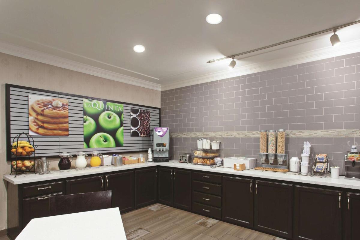 La Quinta by Wyndham Los Banos - image 7