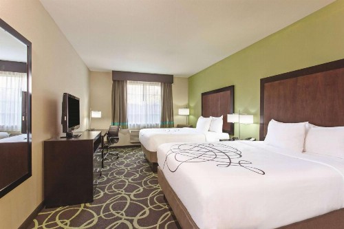 La Quinta by Wyndham Los Banos - image 8