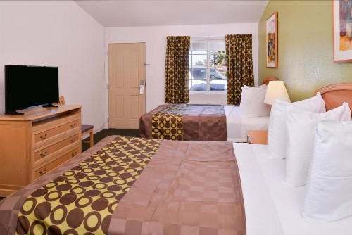 Americas Best Value Inn Los Banos - image 15