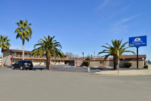 Americas Best Value Inn Los Banos - image 2