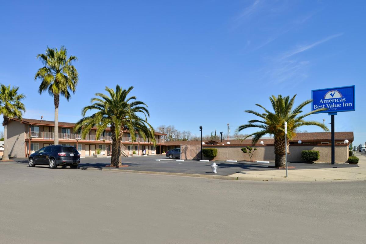Americas Best Value Inn Los Banos - image 2