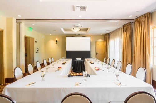 Hotel Los Gatos - image 6