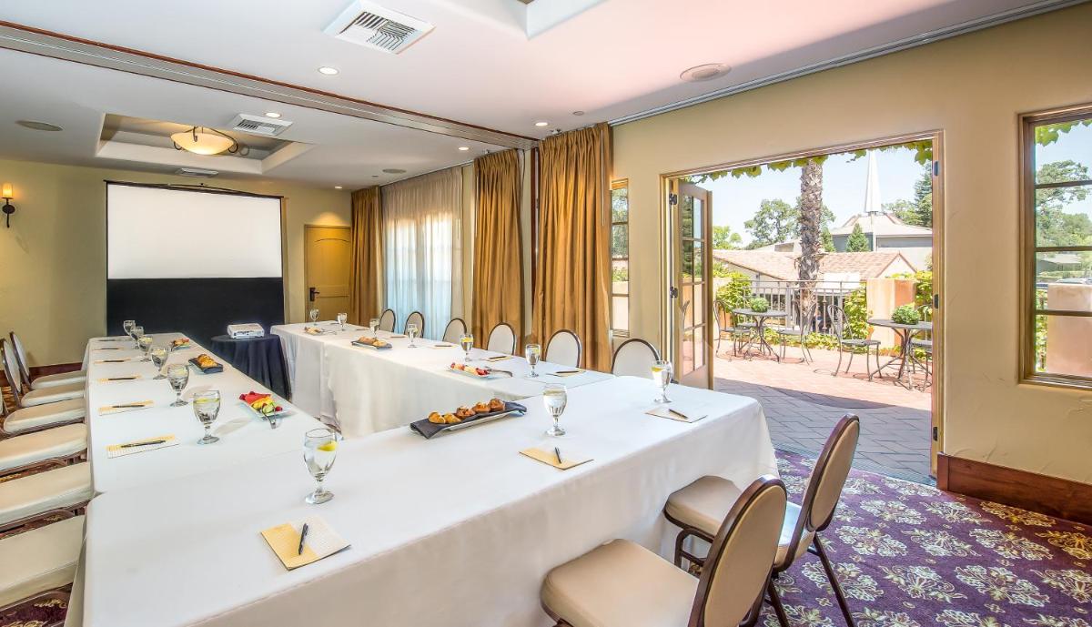 Hotel Los Gatos - image 7