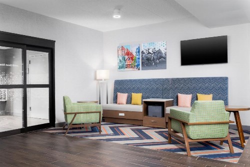 Hampton Inn Louisville Airport Fair/Expo Center - image 10