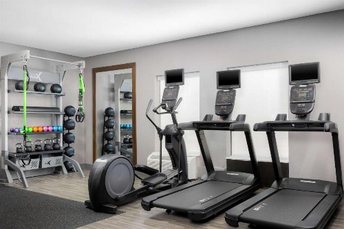 Hampton Inn Louisville Airport Fair/Expo Center - image 30