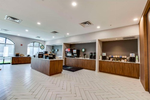 Embassy Suites by Hilton Louisville East - image 38