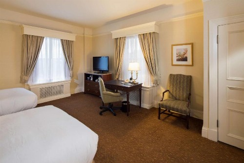 The Seelbach Hilton Louisville - image 7