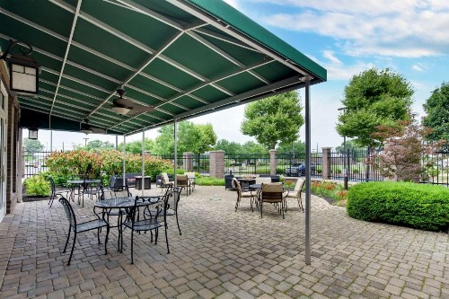 Hilton Garden Inn Louisville Airport - image 15