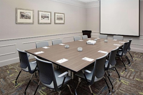 Hampton Inn Louisville Downtown - image 28