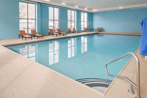 Hampton Inn Louisville Downtown - image 5