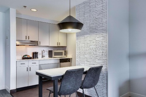 Homewood Suites by Hilton Louisville-East - image 2