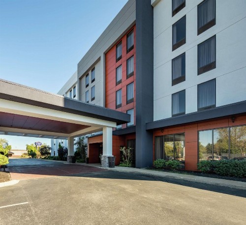 Hampton Inn Louisville Northeast - image 34