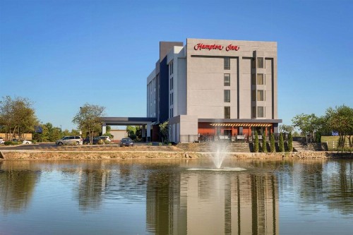 Hampton Inn Louisville Northeast - image 35