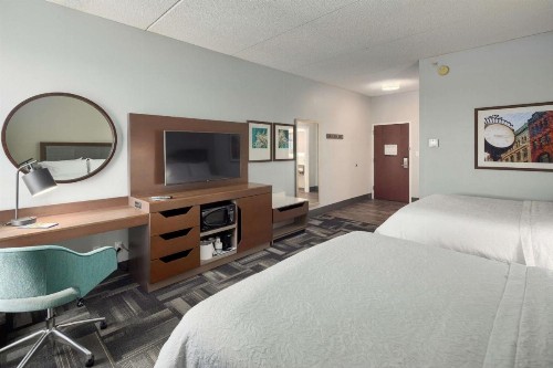 Hampton Inn Louisville Northeast - image 4