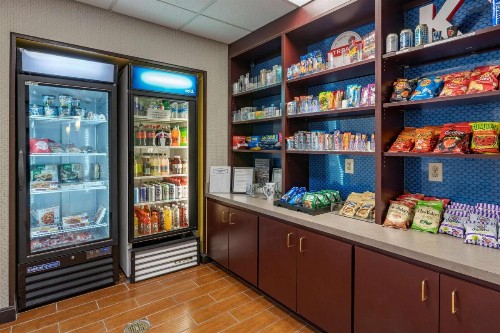 Hampton Inn & Suites Louisville East - image 25
