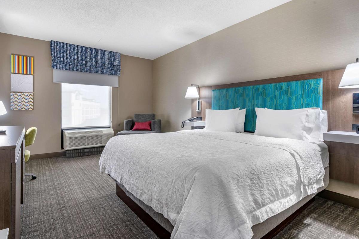 Hampton Inn & Suites Louisville East - image 3