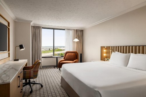 Crowne Plaza Louisville Airport Expo Center an IHG Hotel - image 17