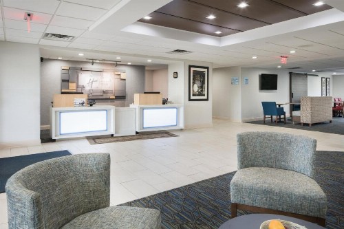 Holiday Inn Express Louisville Northeast an IHG Hotel