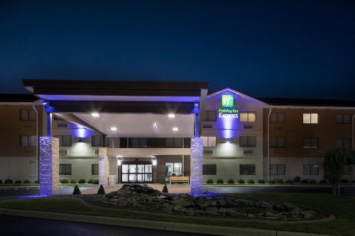 Holiday Inn Express Louisville Northeast an IHG Hotel - image 43