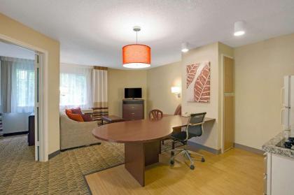 MainStay Suites Louisville Jeffersontown - image 14