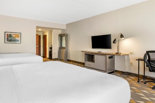 Holiday Inn Louisville Airport South an IHG Hotel - image 17