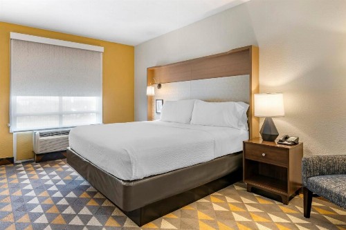 Holiday Inn Louisville Airport South an IHG Hotel - image 19