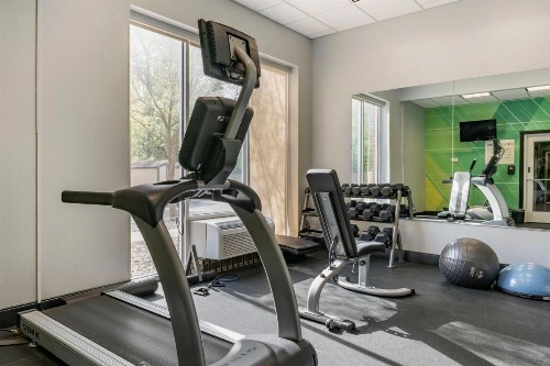 Holiday Inn Louisville Airport South an IHG Hotel - image 2