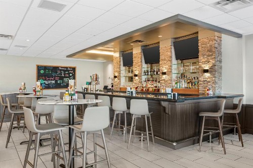 Holiday Inn Louisville Airport South an IHG Hotel - image 21