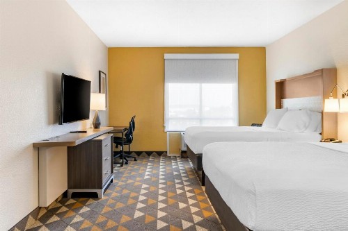Holiday Inn Louisville Airport South an IHG Hotel - image 31