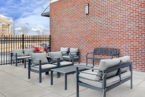 Holiday Inn Louisville Airport South an IHG Hotel - image 37
