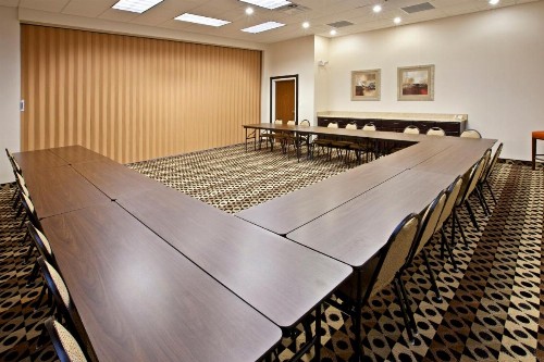 Holiday Inn Louisville Airport South an IHG Hotel - image 42