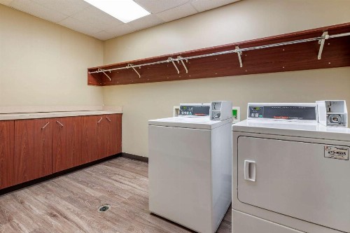 Comfort Inn Southwest Louisville - image 16