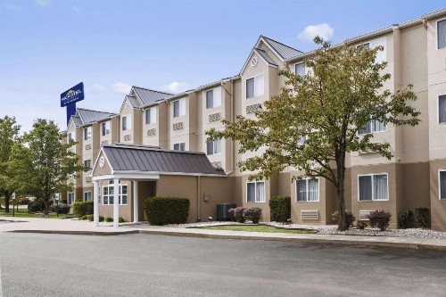 Microtel Inn & Suites By Wyndham Louisville East