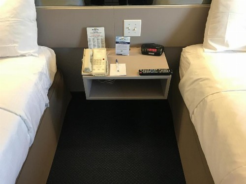 Microtel Inn By Wyndham Louisville East - image 6