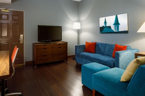 Four Points by Sheraton Louisville Airport - image 16