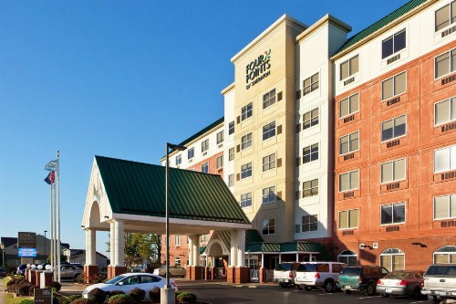 Four Points by Sheraton Louisville Airport - image 2