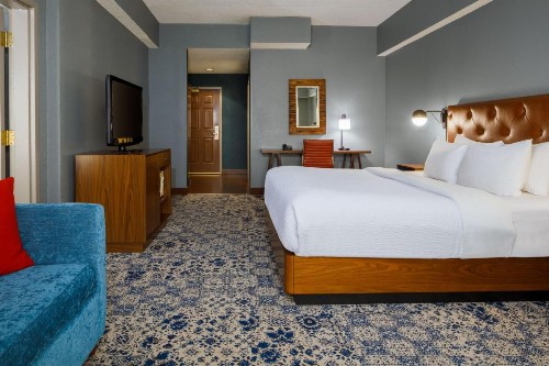 Four Points by Sheraton Louisville Airport - image 8