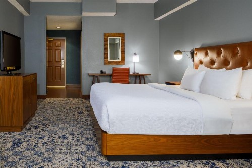 Four Points by Sheraton Louisville Airport - image 9