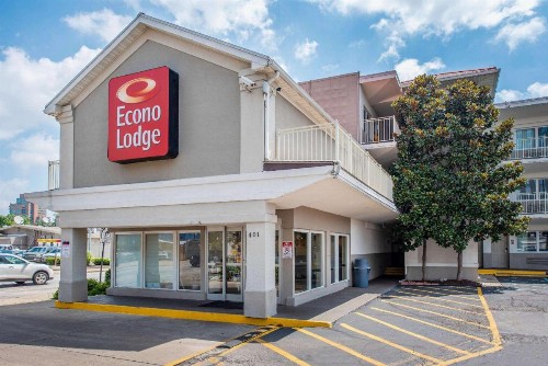 Econo Lodge Downtown Louisville - image 1