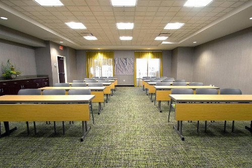 SpringHill Suites Louisville Airport - image 10