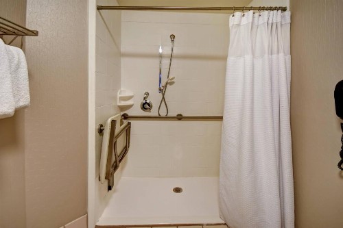SpringHill Suites Louisville Airport - image 4