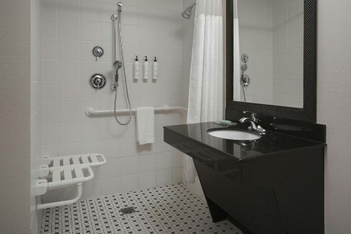Fairfield Inn and Suites Louisville East - image 13